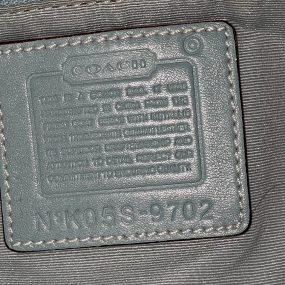 Rare silver leather buckle coach shoulder bag - Picture 13 of 14